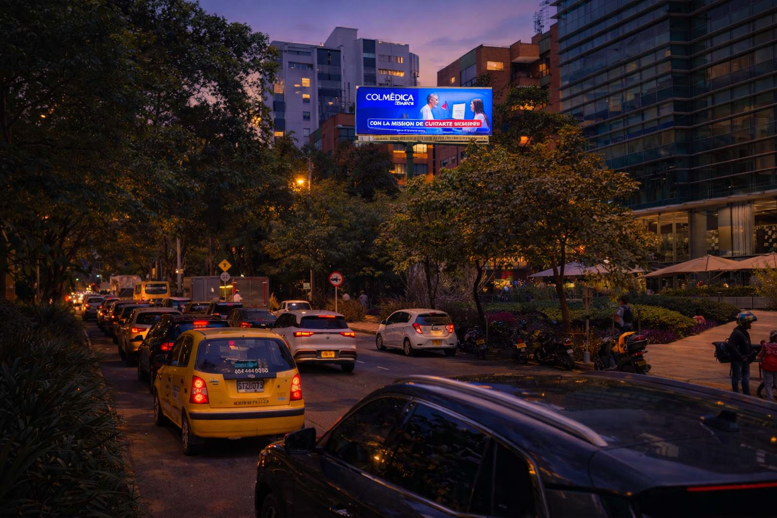 Pantalla LED DOOH Av. El Poblado · CC One Plaza – Medellín